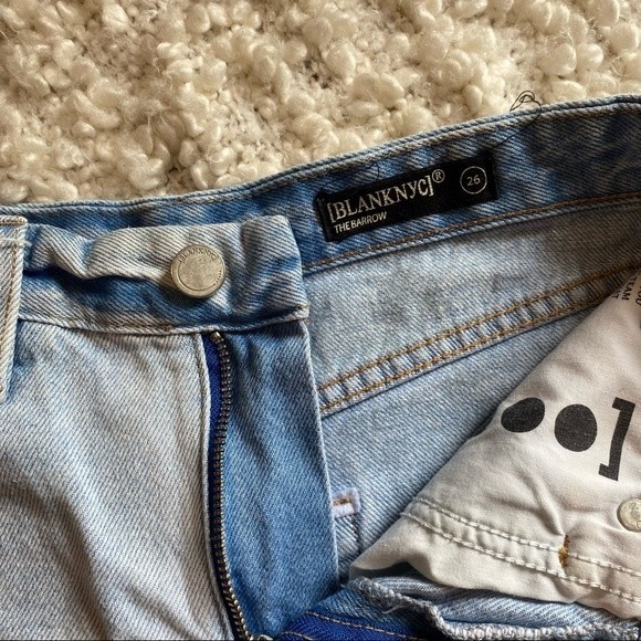 Blank NYC | The Barrow Vintage High Rise Shorts | 3” Inseam - Picture 5 of 12